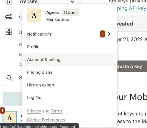 Het accountmenu in Mailchimp met de optie Account & billing gemarkeerd.