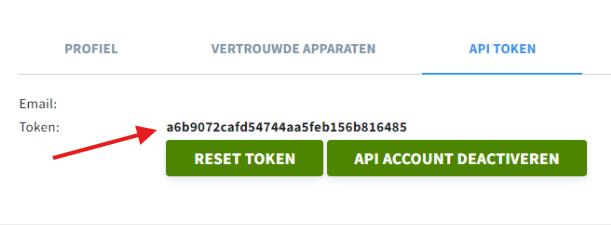 Het tabblad API TOKEN in het gebruikersprofiel van Nmbrs, waarbij een rode pijl wijst naar de gegenereerde token, met de knoppen Reset token en API account deactiveren.