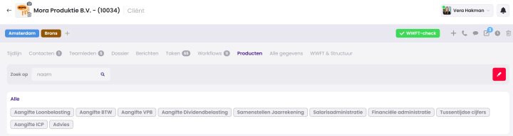 Het tabblad Producten van relatie Mora Produktie B.V. met de gekoppelde producten, zoals Aangifte BTW, Aangifte VPB en Salarisadministratie.
